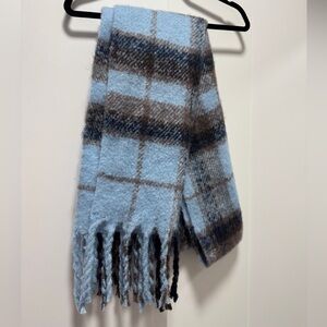 Blue Abercrombie & Fitch scarf